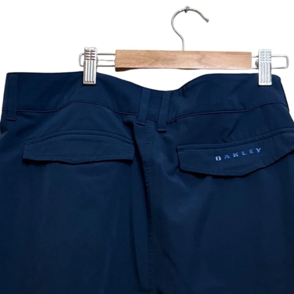 Oakley Performance Fit Mens Navy Blue Golf Athletic Shorts Size 36